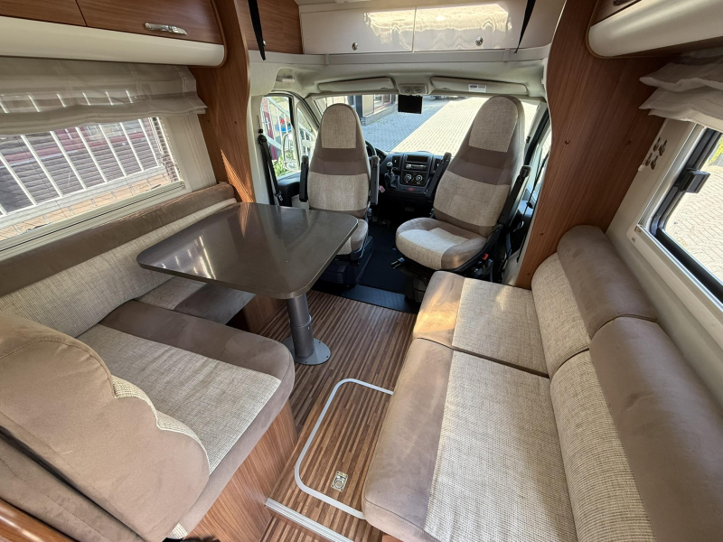 Adria Matrix 680 SP Ruime zit!  foto: 1
