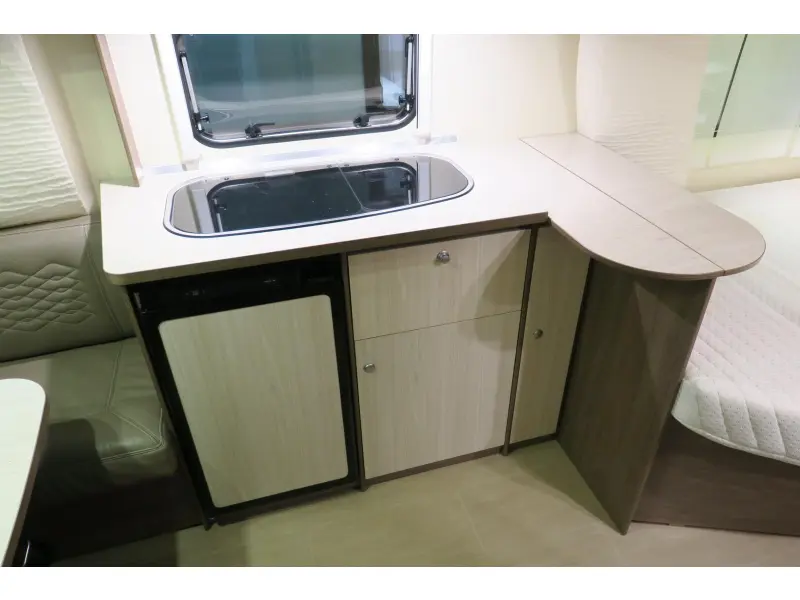 Bürstner IC Line 450 TS +MOVER+VOORTENT  foto: 7