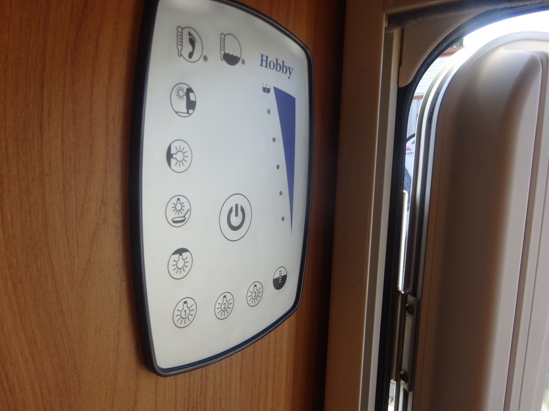 Hobby De luxe 460 LUEnkele Bedden+Rondzit+Mover foto: 20