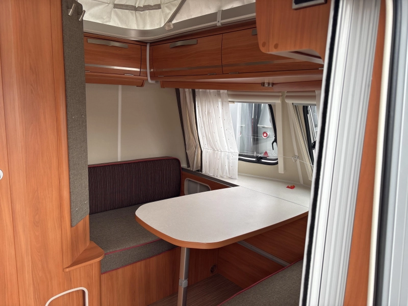 Eriba Touring Troll GT 530 Mover/Thule luifel  foto: 4