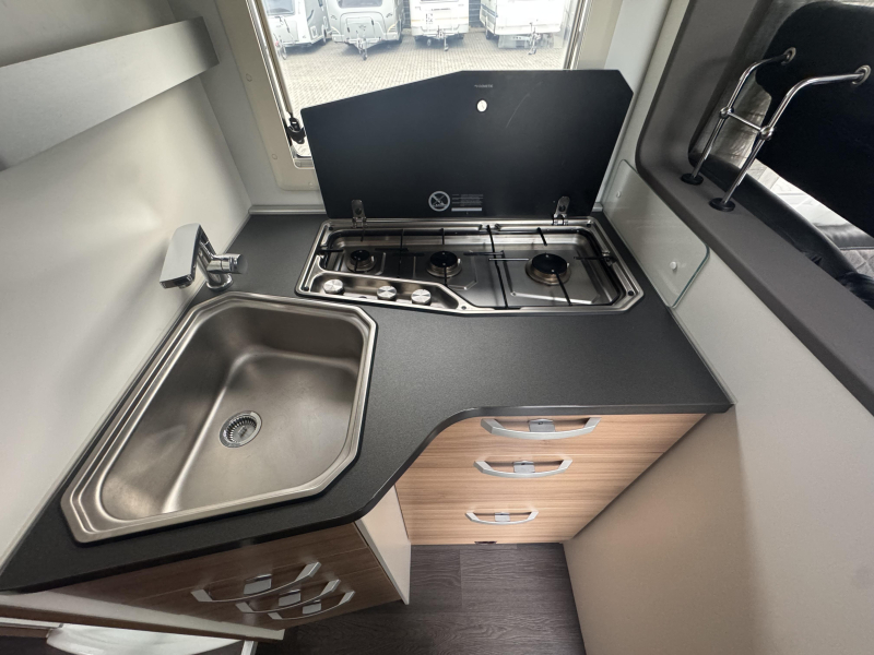 Adria Coral XL Plus A 670 SL  foto: 17