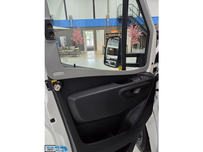 Hymer BMC-T 580 *Automaat 177pk* Levelsysteem* Vol opties!! foto: 11