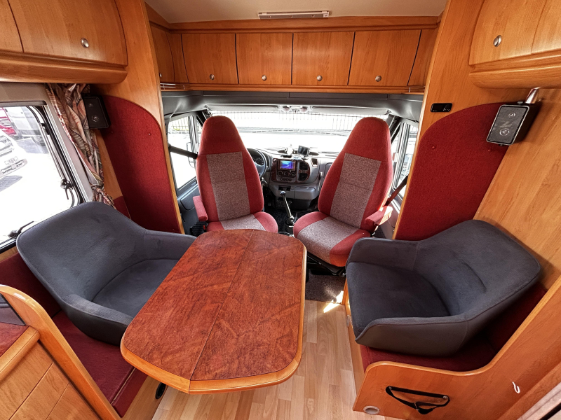 Hobby T 600 Fransbed/2005/Airco/6.30M  foto: 8