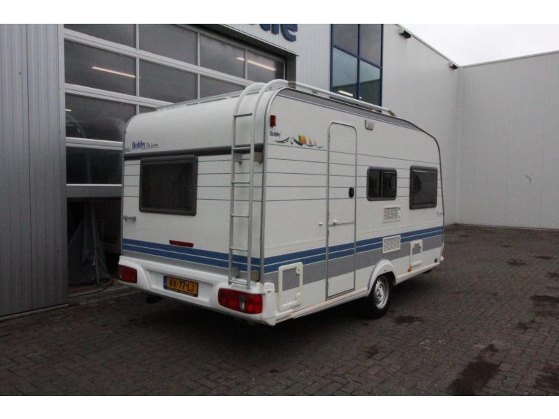 Hobby De Luxe 400 SF Voortent + voortentluifel  foto: 1