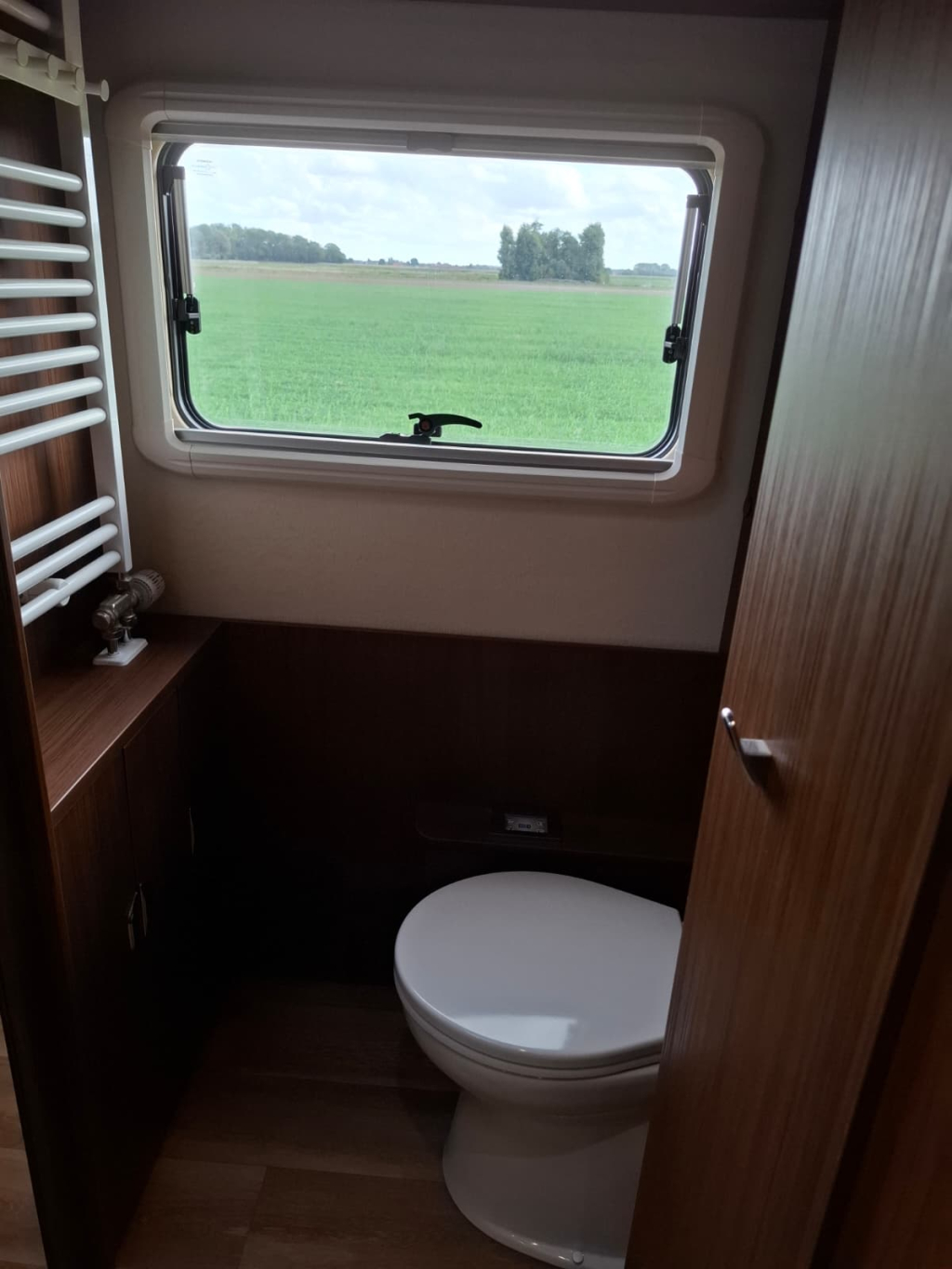 Niesmann bischoff Flair 880 LE foto: 14
