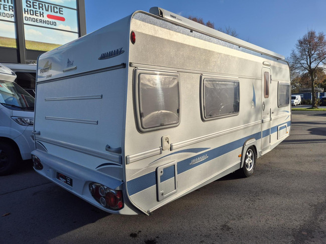 Fendt 560 GT Enkele bedden, Mover, Airco, Cassetteluifel etc