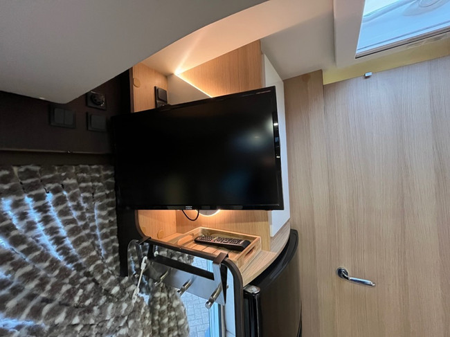 McLouis Yearling 61g Face To Face 2x Airco Queensbed Cruise foto: 18