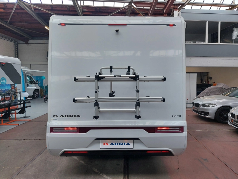 Adria Coral 650 DL Lengtebed/face2face/heavy  foto: 22