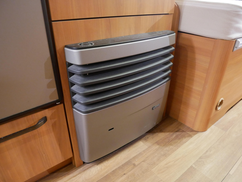 Eriba Nova GL 530 Mover, awning, air conditioning photo: 19