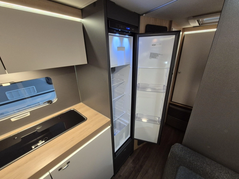 Knaus Sport 500 KD Stapelbedden en douche!  foto: 15