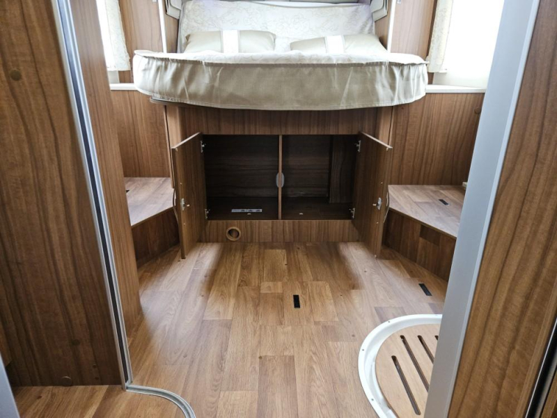 Hymer ML-I 630 Electric bike rack, awning photo: 11