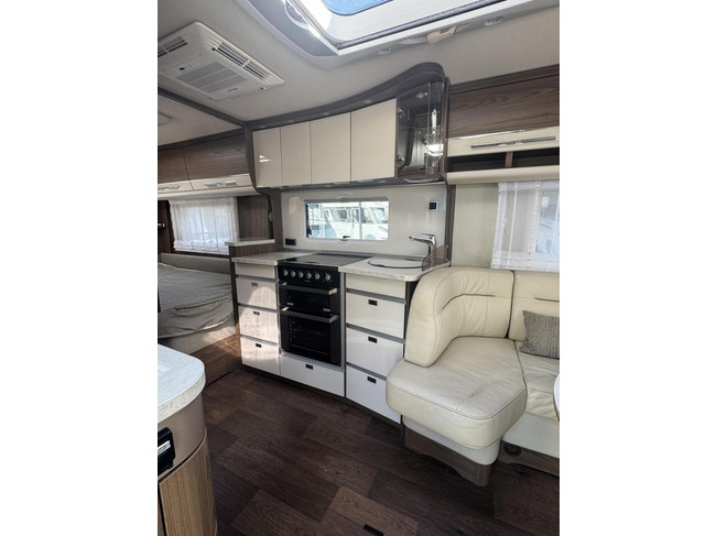 Eriba Nova S 545 Fransbed Rondzit Airco Winterpakket Mover foto: 7