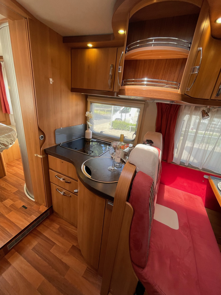 Hymer Tramp 698 CL QUEENSBED 3LTR 160 PK BR-SYSTEEM CAMERA photo: 5