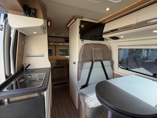 Malibu 640 LE Charming GT 9T-Automatic Single Beds Skyview Bike Swing photo: 11