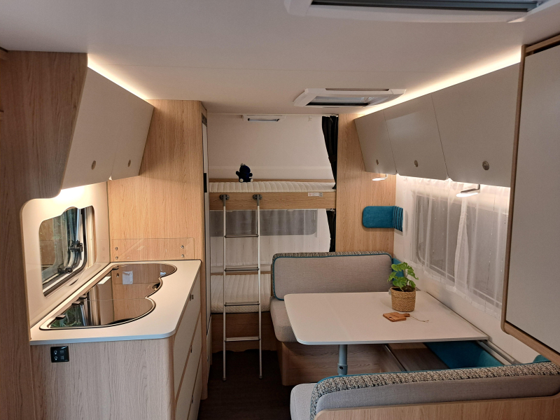 Dethleffs Aero 470 FSK STUNT PRICE! Bunk beds. photo: 5