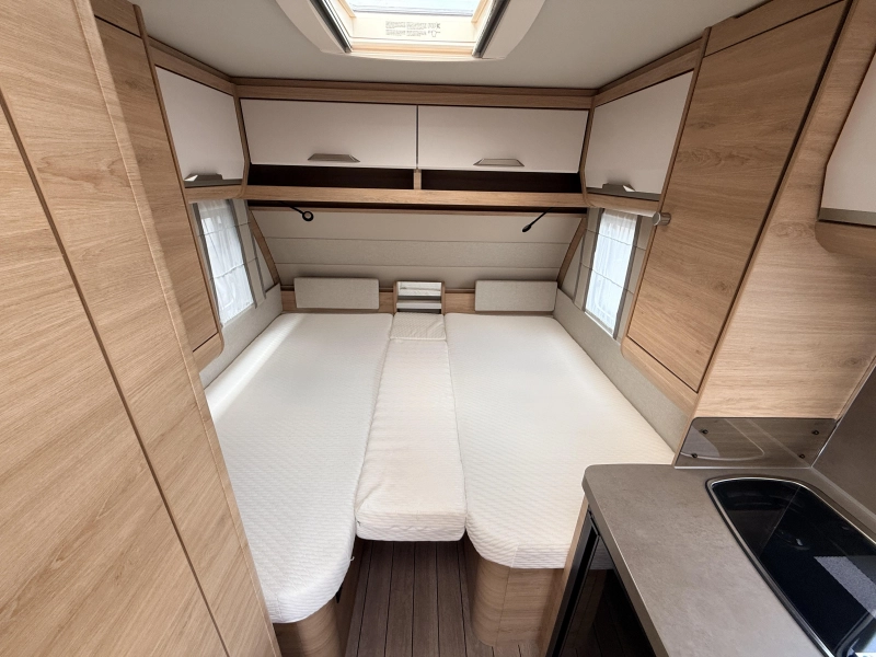 Knaus Sudwind 60 Years 460 EU Camas individuales MoverToldo foto: 11