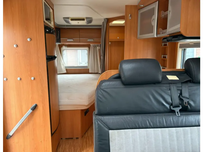 Dethleffs T6501 B Automaat  foto: 9