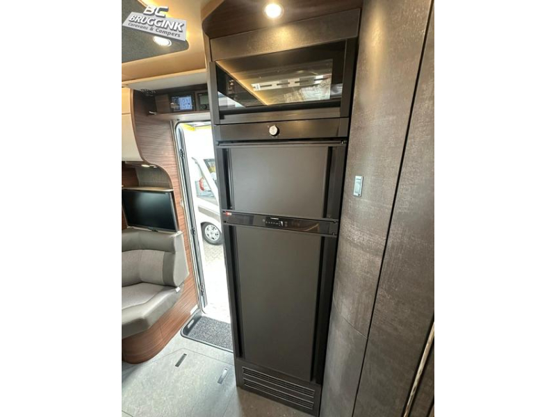 Carthago Chic C-Line T 4.9 LE MERCEDES photo: 10