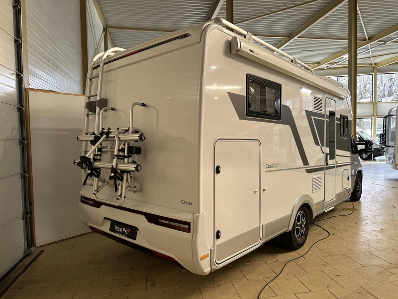 Adria Coral Plus 670 DL automatique | ex-location photo: 3