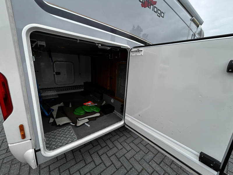 Carthago Chic C-Line I 4.2 Dwarsbed/2015/Euro-5/6.7M  foto: 6