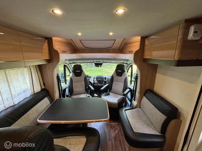 LMC Breezer H737 G Fiat 2.3 150pk Euro 6 | Enkele-bedden | Hefbed | Aparte douche/ wc | XXL Garage | Camera | Fietsendrager | 63dkm foto: 12
