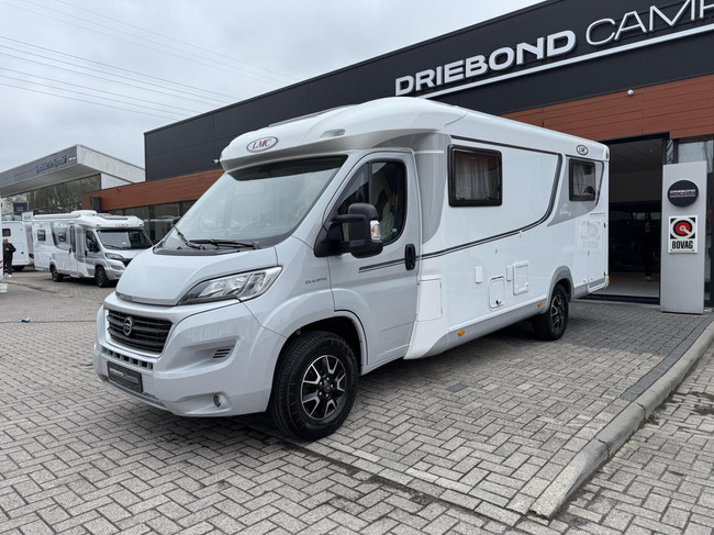 LMC T662 Grey Selection 9T-Automaat Enkele Bedden Luifel Fietsenrek foto: 4