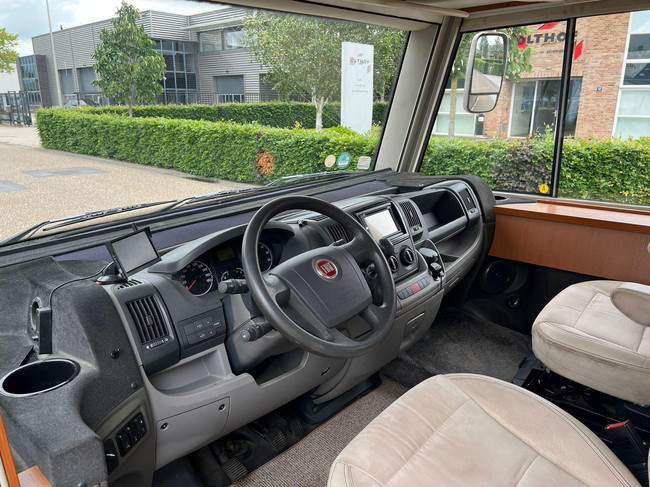 Hymer B514l | Cama fija | Asiento en L | Toldo de cassette | Aire acondicionado | Bearlock | C&aacute;mara | NAVI | Apple CarPlay | TV foto: 7
