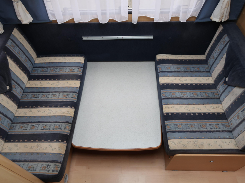 Dethleffs Camper 440 DB MET MOVER EN LUIFEL  foto: 4