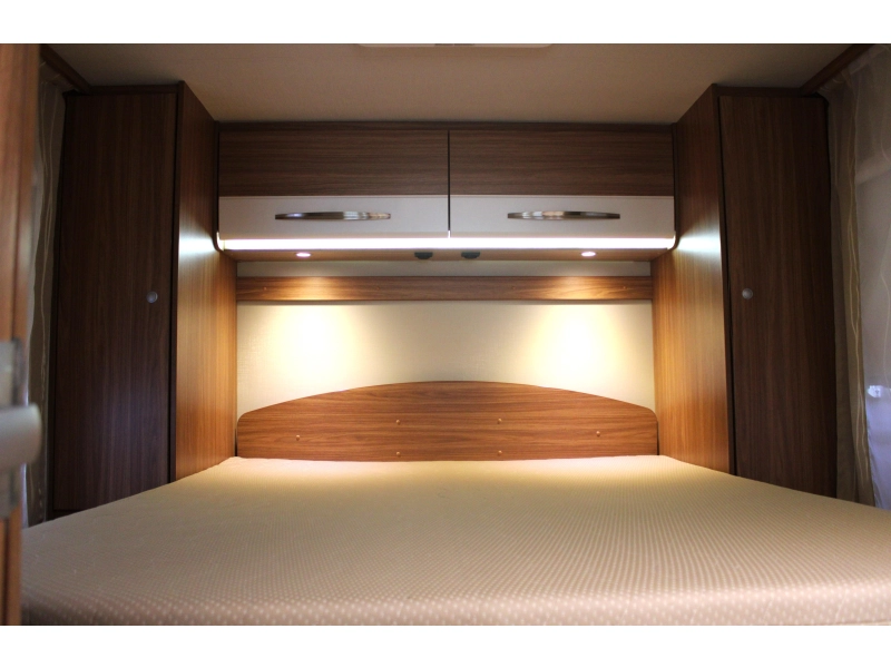 Carado T 449 Queensbed Hefbed photo: 5