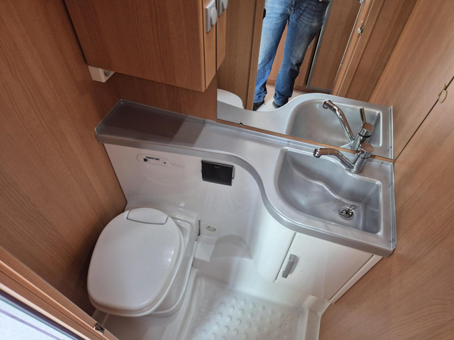 Knaus Sport 500EU enkele bedden, mover, schotel, airco VOL foto: 14