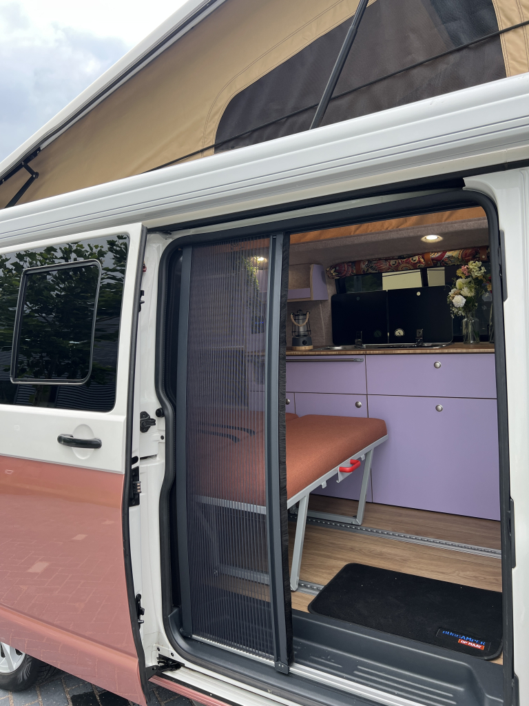 Volkswagen T6 Two-tone 2019 4 persoons foto: 5