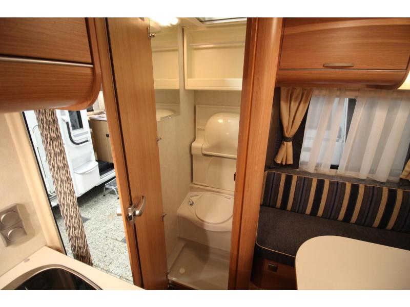 Adria Altea 390 PS Mover Fietsenrek Voortent  foto: 16