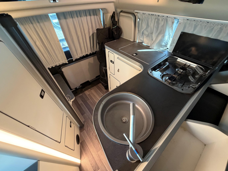 Westfalia Nugget Plus Trail 150PK BOMVOL  foto: 9