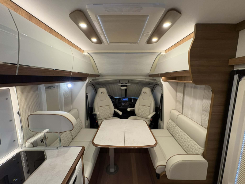 Rapido 696 FF SEHR KOMPLETT Foto: 1