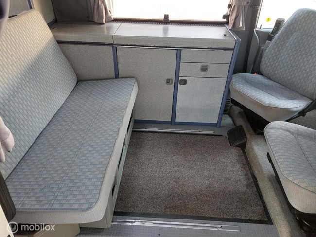 Volkswagen T4 California Westfalia 2.4D Automaat Apk 06-2028 foto: 13