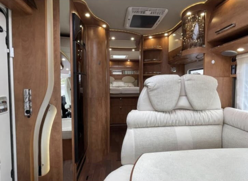 Carthago Chic C-Line i50 QUEENSBED HEFBED foto: 84