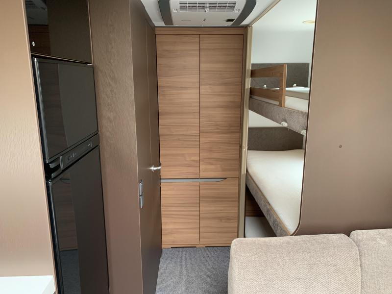 Adria Alpina 663 PT Zeer compleet!!  foto: 15