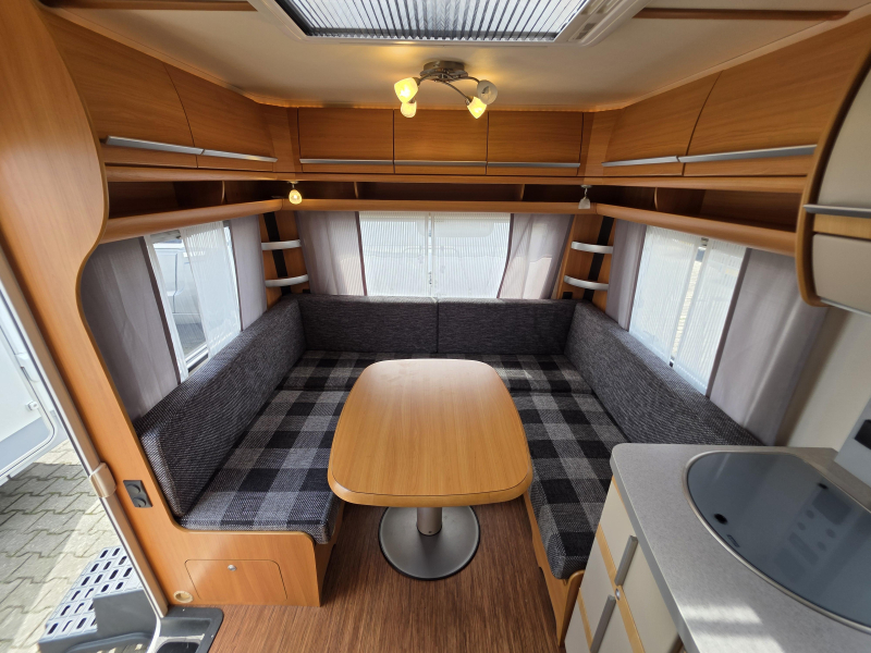 Fendt Saphir 495 SFB 2010 French bed Round seating tent photo: 5