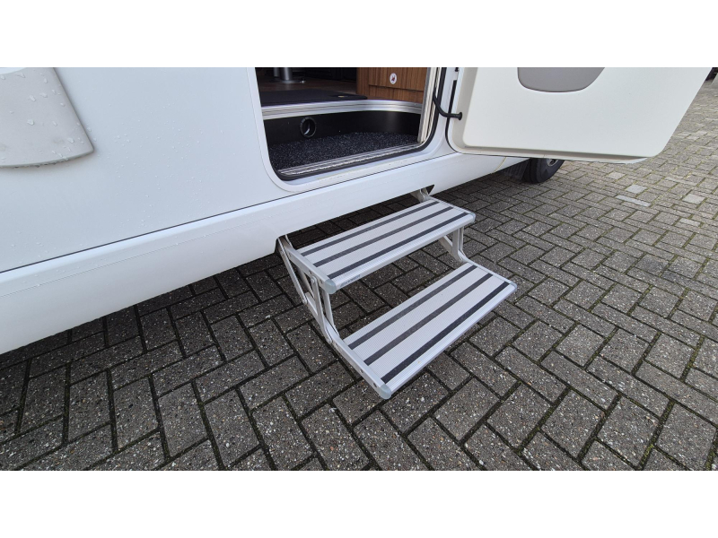 Hymer B678 PremiumLine 25833 KM / Nieuwstaat !  foto: 17