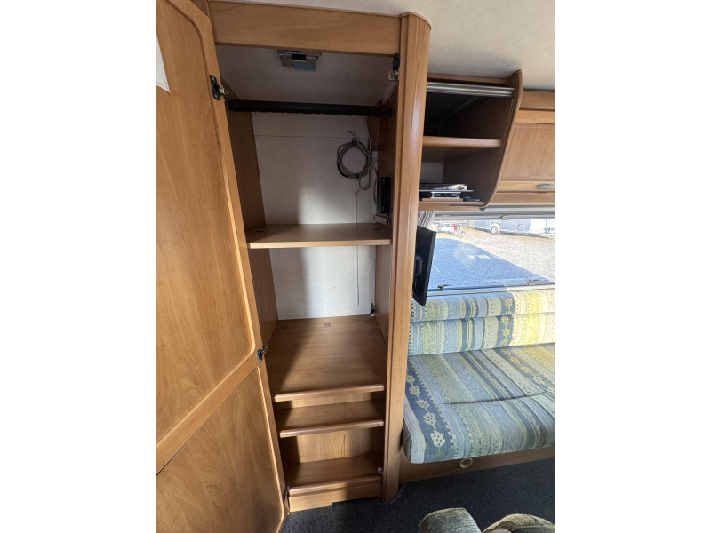 Hymer B544 photo : 17