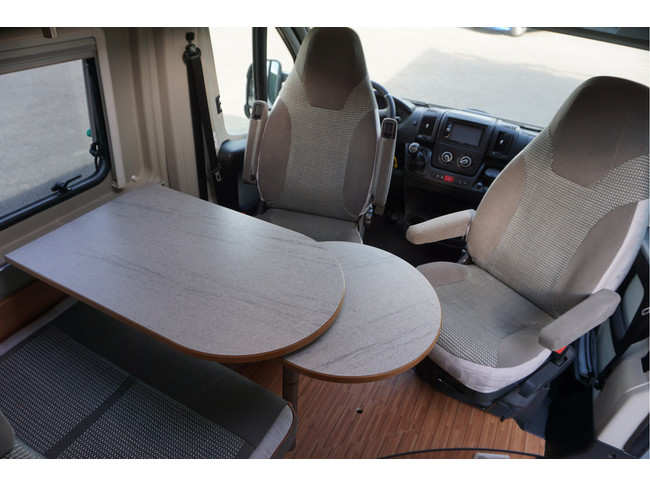 Pössl Roadcruiser 160pk Euro 6 + Enkele bedden/ Busbiker/ Airco/ Maxi/ Grote koelkast/ Garantie! foto: 9