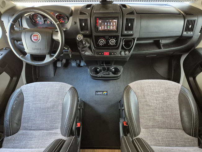 LMC T662 LMC T 662 Cruiser Comfort 160 HP CERAMIC COATING SINGLE BEDS TV SOLAR PANEL TOW BAR SWIVEL SEATS photo: 9