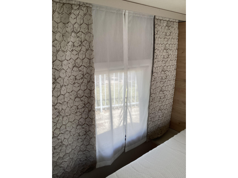 Dethleffs Nomad 530 DR Airco/awning photo: 15