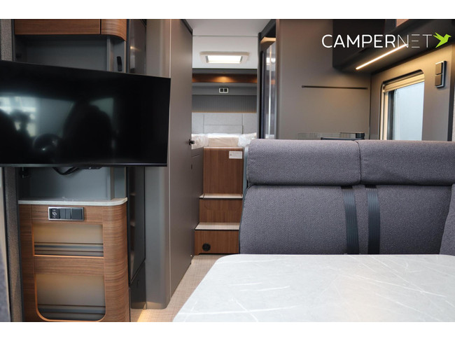 Hymer BMC-T 680 170pk Automaat | Premium pakket | Lengtebedden | Gescheiden douche | Hymer SLC Chassis | Nieuw uit voorraad leverbaar foto: 11
