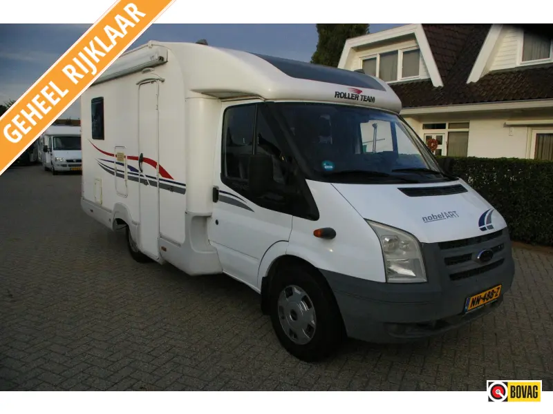 Roller Team French bed, 2x Swivel chairs