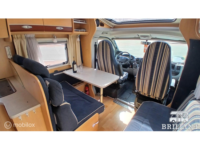 Dethleffs T 6501 B .. 2008 Franz&ouml;sisches Bett. Foto: 5