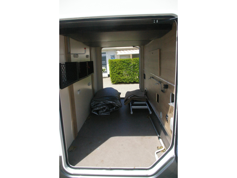 Mobilvetta Kea 90 I Queensbed, Hefbed, Garage  foto: 5