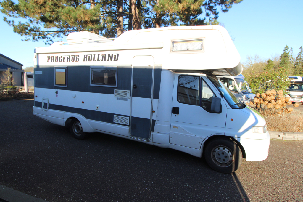 Peugeot 230 Fendt APK 01-12-2027!! foto: 1