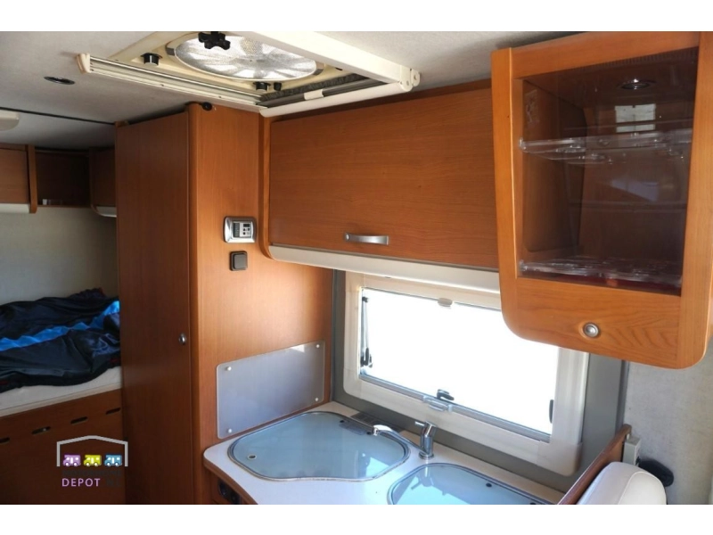 Niesmann+Bischoff Arto 69 L Sachs Automaat  foto: 7