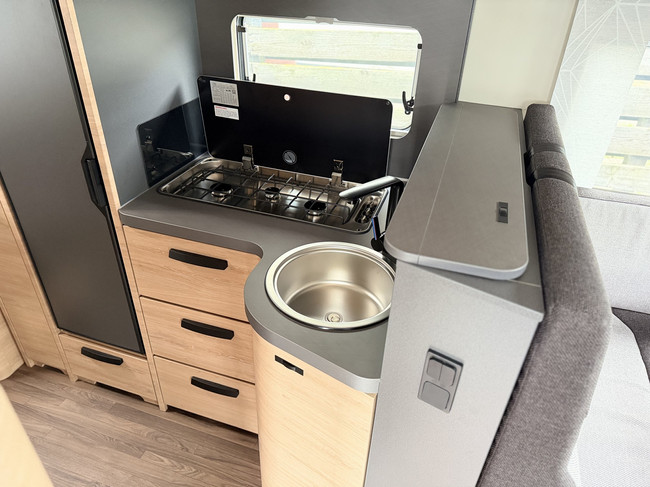 Knaus LIVE Wave 700 MEG Platinum Sel photo: 11